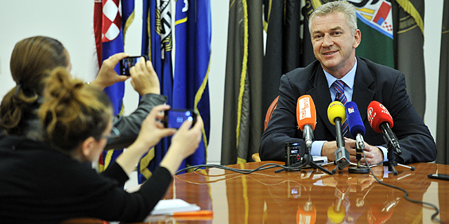Zagreb, 010914.Ministarstvo unutarnjih poslova.Ministar unutarnjih poslova Ranko Ostojic je odrzao konferenciju za medije prvog dana povratka na posao nakon sto je prezivio sepsu.Foto: Boris Kovacev / CROPIX