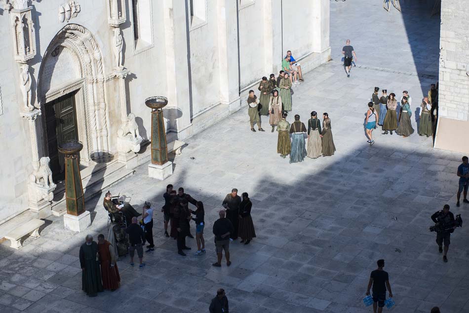 Sibenik, 180914.Ispred sibenske katedrale Sv. Jakova jutros je pocelo snimanje svjetski popularne serije Game of Thrones.Foto: Nikolina Vukovic Stipanicev / CROPIX