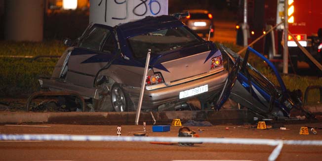 Zagreb, 160414.Jucer navecer oko 23 sata na raskrizju Slavonske avenije i ulice kneza Ljudevita Posavskog dogodila se prometna nesreca gdje su dvije osobe smrtno stradale.Foto: Zeljko Puhovski / CROPIX