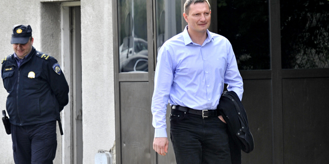 Zagreb, 010414. Josip Klemm izlazi iz PN USKOK-a na Senjaku, nakon zavrsenog ispitivanja o transferu kosarkasa Cibone Darija Sarica.Foto: Srdjan Vrancic / CROPIX