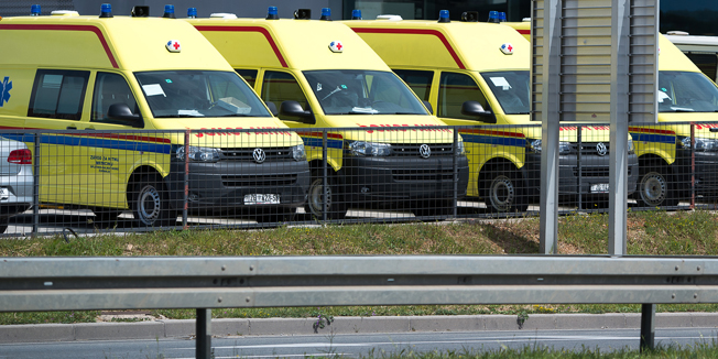 Split, 150414.Audi centar Split.Vozila hitne pomoci i sanitetskog prijevoza na parkingu Auto kuce kovacic u Splitu.Foto: Tom Dubravec / CROPIX