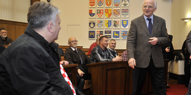 Zagreb, 130315.Sabor RH, predsjednik Sabora Josip Leko primio je danas invalide i branitelje Domovinskog rata koji vec mjesecima prosvjeduju ispred ministarstva branitelja u Savskoj.Foto: Bruno Konjevic / CROPIX