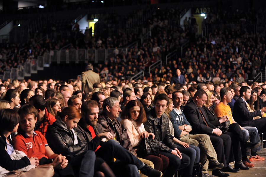 Zagreb, 110415.Arena.Koncert jednog od najutjecajnijih skladatelja filmske glazbe Ennia Morriconea. Morricone je predstavio repertoar pod nazivom 50 Years of Music koji je presjek njegove bogate karijere u kojoj je napisao glazbu za vise od 500 filmova i serija koje su rezirali neki od najpoznatijih filmskih redatelja kao Sergio Leone, John Carpenter, Brian De Palma, Oliver Stone i mnogi drugi. Za svoj glazbeni opus Morricone je nagradjen brojnim nagradama filmske i glazbene industrije. Foto: Bruno Konjevic / CROPIX