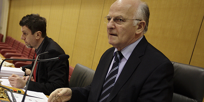 Zagreb, 120214.Nastavak sjednice Hrvatskoga sabora, na cijem je dnevnom redu izvjesce o radu Nacionalnog vijeca za znanostu.Na fotografiji: Jadranka Kosor i Josip Leko.Foto: Dragan Matic / CROPIX