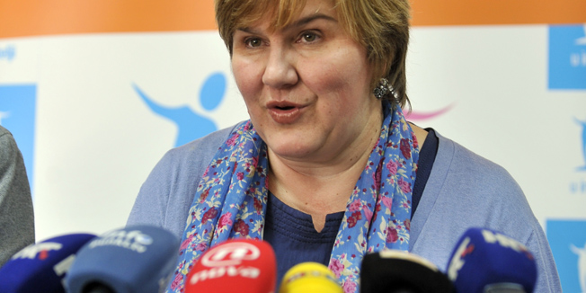 Zagreb, 291113.  Udruga U ime obitelji odrzala je konferenciju za medije povodom referenduma o braku. Na konferenciji su na novinarska pitanja odgovarali uz Zeljku Markic i Kresimir Planincic i Lino Zonjic.Na fotografiji: Zeljka Markic.Foto: Bruno Konjevic / CROPIX