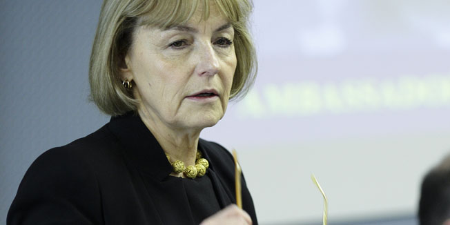 Zagreb, 110414.Prva potpredsjednica vlade i ministrica vanjskih i europskih poslova Vesna Pusic posjetila je Centar za sigurnosnu suradnju RACVIAC povodom sastanka veleposlanika i vojnih izaslanika akreditiranih u RH.Na fotografiji: Vesna Pusic.Foto: Dragan Matic / CROPIX