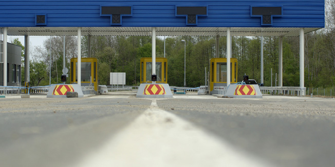 Velika Gorica, 100414.Autocesta Zagreb Sisak.Gradiliste buduce autoceste Zagreb - Sisak.Na fotografiji: naplatne kucice kod Lekenika.Foto: Marko Todorov / CROPIX