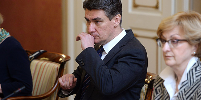 Zagreb, 080514.Markov trg.Redovita sjednica Hrvatske vlade.Na fotografiji: Zoran Milanovic.Foto: Goran Mehkek / CROIX