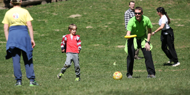 Zagreb, 300314.Sljeme.Gradjani iskoristili proljetnu nedjelju za uzivanje i setnju na vrhu Medvednice.Foto: Marko Todorov / CROPIX
