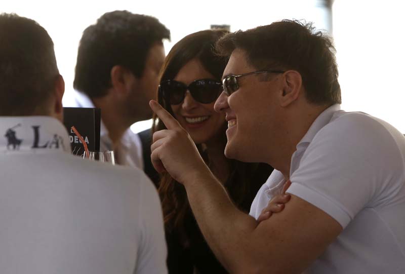 Zagreb, 100514.Novi ministar finacija Boris Lalovac u drustvu ministra Branka Grcica i Andje Redzic uziva na zagrebackoj spici u Bogovicevoj ulici.Foto: Damjan Tadic / CROPIX