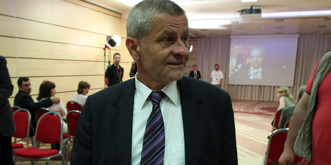 Zagreb, 250514.Izbori za Europski parlament 2014. na kojima se bira jedanaest hrvatskih zastupnika .Pracenje rezultata izbora u izbornom stozeru Hrvatskih laburista.Na fotografiji: Dragutin Lesar.Foto: Davor Pongracic / CROPIX