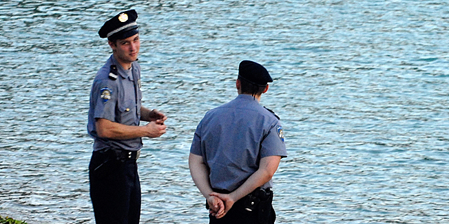 zagreb 21.06.2007.utopio se mladic na jarunu,foto bruno konjevic / CROPIX-crn-