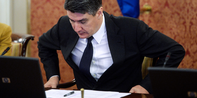 Zagreb, 290514.Markov trg.Redovita sjednica vlade.Na fotografiji: Zoran Milanovic.Foto: Goran Mehkek / CROIX