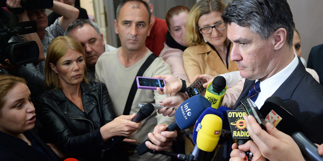 Zagreb, 300514.Markov trg.Sabor.Svecani prijem u prigodi obiljezavanja 30. svibnja - Dana Hrvatskoga sabora.Na fotografiji: Zoran Milanovic daje izjavu. Foto: Goran Mehkek / CROPIX