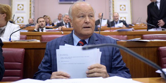 Zagreb, 300514.Markov trg.Sabor.Nastavak redovite sjednice Sabora s glasovanjem o raspravljenim aktima u zakonodavnoj proceduri.Na fotografiji: Slavko Linic.Foto: Goran Mehkek / CROPIX