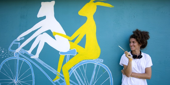 - 2011. U FOTOGRAFIJAMA CROPIX-A - Zagreb, 130911.Muzej ulicne umjetnosti u Dugavama u Zagrebu, napravili su  27 umjetnika iz Hrvatske i Francuske. Oslikali su stare i neuredjene fasade i napravili 30-tak radova. koji su se integrirali uz stambene zgrade, vrtic, skolu.Foto: Berislava Picek / CROPIX