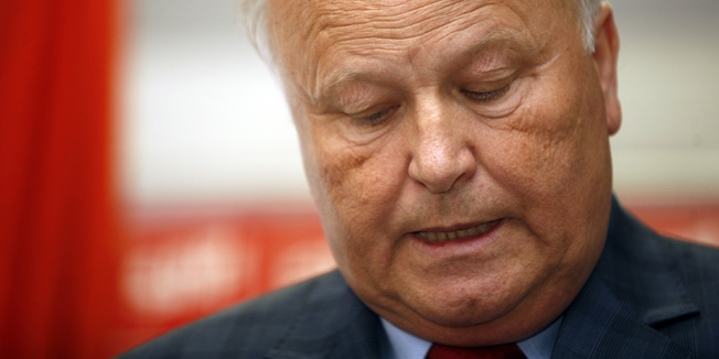 Rijeka, 290514.Zupanijsko sjediste SDP-a.Bivsi ministar financija i sadasnji saborski zastupnik SDP-a, Slavko Linic, odrzao je press konferenciju na kojoj je iznio svoje vidjenje na sukob s premijerom Milanovicem.Foto: Tea Cimas / CROPIX