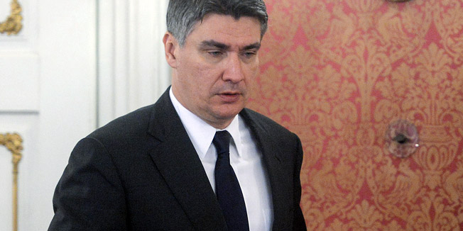 Zagreb, 290514.Markov trg.Redovita sjednica vlade.Na fotografiji: Zoran Milanovic.Foto: Goran Mehkek / CROIX