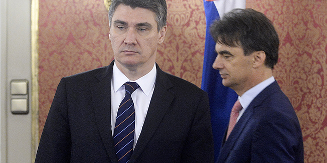 Zagreb, 110614.Markov trg.Nakon Premijerove objave o rekonstrukciji odrzana sjednice Vlade u starom sastavu.Na fotografiji: Zoran Milanovic.Foto: Goran Mehkek / CROPIX