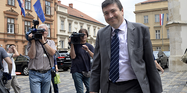 Zagreb, 240614.Markov trg.U Banskim dvorima odrzava se redovita sjednica Vlade Republike Hrvatske.Na fotografiji: ministar znanosti, obrazovanja i sporta Vedran Mornar.Foto: Goran Mehkek / CROPIX