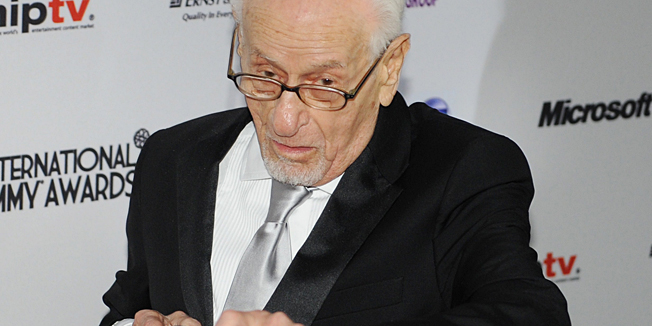 (FILES): This November 22, 2010 file photo shows US actor Eli Wallach arriving for the 2010 International Emmy Awards in New York.  According to June 25, 2014 US media reports, Eli Wallach, for more than 60 years one of the most noted and active character actors in film, stage and television, died on June 24, 2014 at the age of 98. AFP PHOTO / Stan Honda / Files