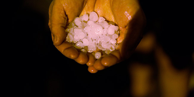 Slavonski Brod, 240614.Jaka kisa pracena tucom velicine oraha pogodila je u vecernjim satima Slavonski Brod.Foto: Danijel Soldo / CROPIX