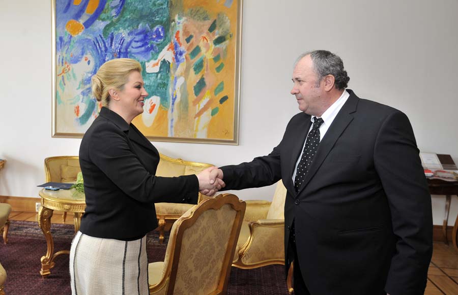 Zagreb, 210415. Predsjednica Republike Kolinda GrabarKitarovic nastavlja razgovore s politickim strankama i drugim institucijama o stanju u zemlji. Na sastanak je primila predstavnika Hrvatske gradjanske stranke Zeljka Keruma.Foto: Bruno Konjevic / CROPIX