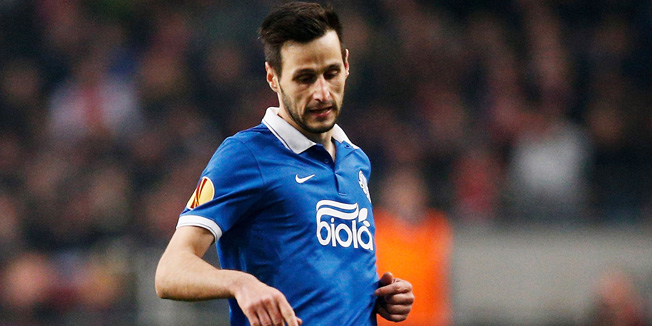 AMSTERDAM, NETHERLANDS - MARCH 19:  Nikola Kalinic of Dnipro controls the ball during the UEFA Europa League Round of 16, second leg match between AFC Ajax v FC Dnipro Dnipropetrovsk at Amsterdam Arena on March 19, 2015 in Amsterdam, Netherlands.  (Photo by Dean Mouhtaropoulos/Getty Images)