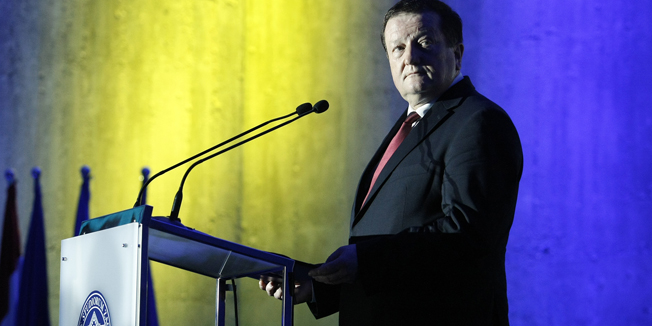 Zagreb, 040515.Francuski paviljon.Akademska donatorska vecer odrzana je u Francuskom paviljonu. Uz brojne visoke uzvanike prisustvovali su predsjednica RH Kolinda Grabar Kitarovic, gradonacelnik Milan Bandic, ministar obrazovanja Vedran Mornar i drugi.Na fotografiji: Damir Boras - rektor Sveucilista u Zagrebu.Foto: Tomislav Kristo / CROPIX