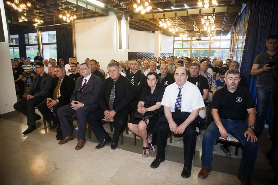 Split, 140515.U hotelu Zagreb odrzana je javna tribina u organizaciji HSP 1861 Split.Glavni gost tribine bio je Dobroslav Paraga.Foto: Ante Cizmic / CROPIX