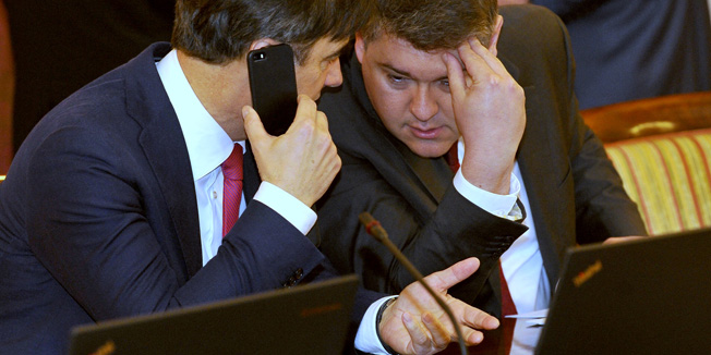 Zagreb, 2805201. Trg Sv. Marka.Sjednica Vlade Republike Hrvatske.Na fotografiji: Boris Lalovac, Branko Grcic.Foto: Srdjan Vrancic / CROPIX