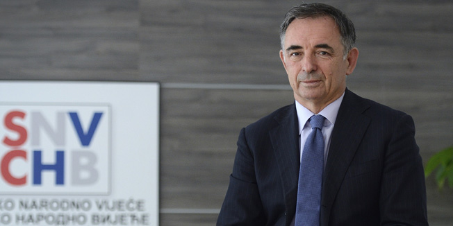 Zagreb, 240615. Gajeva 7.Milorad Pupovac zastupnik u Saboru.Foto: Goran Mehkek / CROPIX