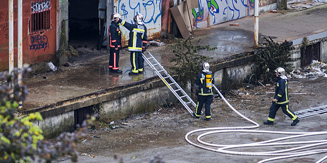 Zagreb, 021014.Heinzelova ulica.U krugu bivse tvornice Zagrepcanka doslo je do istjecanja amonijaka zbog cega su sve hitne sluzbe izasle na teren.Foto: Neja Markicevic / CROPIX