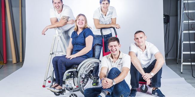 Zagreb, 121014.Grupa koja se organizirala kako bi promijenila i uredila svoj kvart Kneziju.Na fotografiji: Ivana Smrecki, Ivan Sadout, Ivan Brandt, Hrvoje Pinjusic, Mario Tomas.Foto: Neja Markicevic / CROPIX