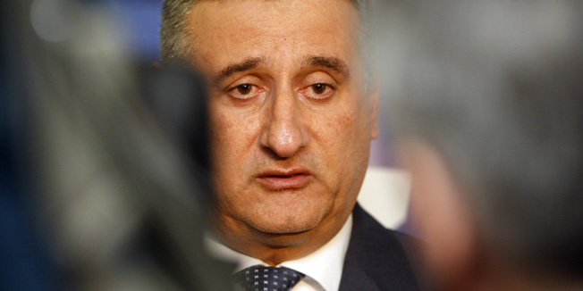 Sveti Martin na Muri, 211014U hotelu Golfer u Svetom Martinu na Muri odrzava se 32. sjednica predsjednistva HDZ-a.Na fotografiji: izjave za novinare Tomislava Karamarka.Foto: Zeljko Hajdinjak / Cropix