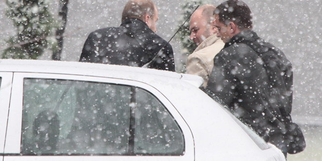 Sarajevo, 221014.Po nalogu tuziteljstva BiH provode se uhicenja u borbi protiv organiziranog kriminala i financijskih malverzacija u akciji Gibraltar. Medju uhicenima su direktori Eroneta i direktorica Pinka. Na fotografiji: privodjenje Sanjina Kulenovica. Foto: Fedja Krvavac / CROPIX