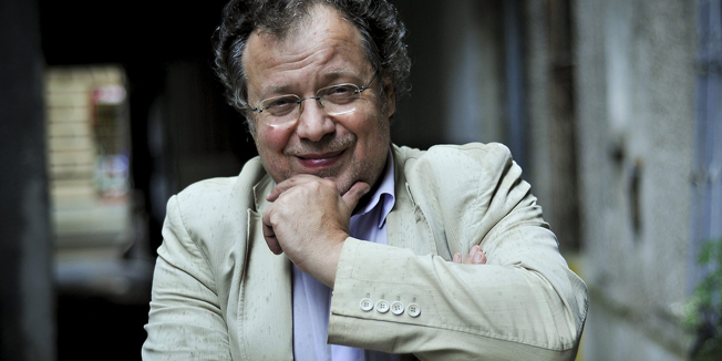 Zagreb, 231014.Dirigent Mladen Tarbuk, fotografiran u jednoj od veza Masarykove ulice. Foto: Boris Kovacev / CROPIX