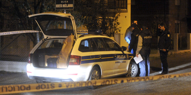 Zagreb, .251014.U ulici Retkovec VII doslo je nocas do pucnjace iz vatrenog oruzja, te su dvije osobe ranjeneFoto: Bruno Konjevic / CROPIX
