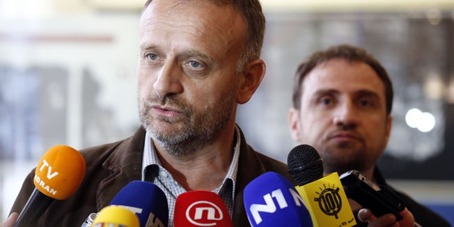 Zagreb, 151014.Trg bana Josipa Jelacica.Clanovi inicijative Ne damo nase autoceste odrzali su konferenciju za medije.Na fotografiji: Mijat Stanic.Foto: Damjan Tadic / CROPIX