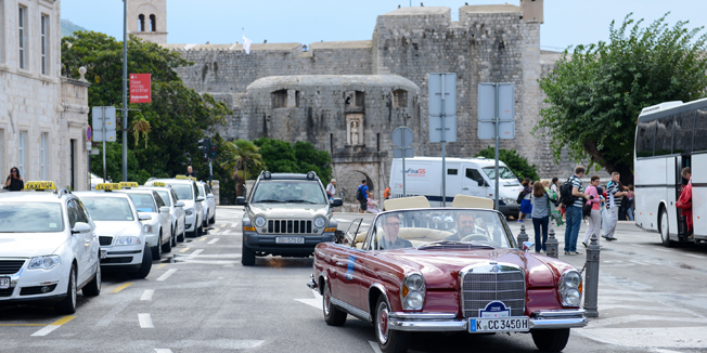 Dubrovnik, 11.09.2014.Jutros u Dubrovniku poceo je rally njemackih oldtimera Hrvatska-Njemacka. U rallyu sudjeluje 16 oldtimera i kroz Hrvatsku ce voziti od Dubrovnika do Rovinja.Foto: Tonci Plazibat / CROPIX