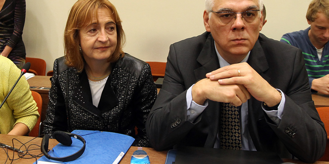 Munchen, 171014.Nymphenburger Str.16.Pred visim pokrajinskim sudom u Munchenu zapocelo je sudjenje Zdravku Mustacu i Josipu Perkovicu zbog sudionistva u ubojstvu hrvatskog emigrantskog politicara Stjepana Djurekovica 1982. godine.Na fotografiji: odvjetnici udovice ubijenog Djurekovica Zrinka i Sinisa Pavlovic.Foto: POOL / CROPIX