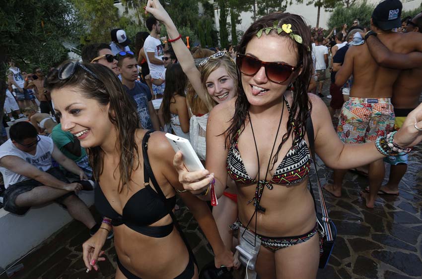 Hvar, 140713.Hotel Amfora.Nastavka festivala elektronske glazbe Ultra music Europe. Foto: Damjan Tadic / CROPIX