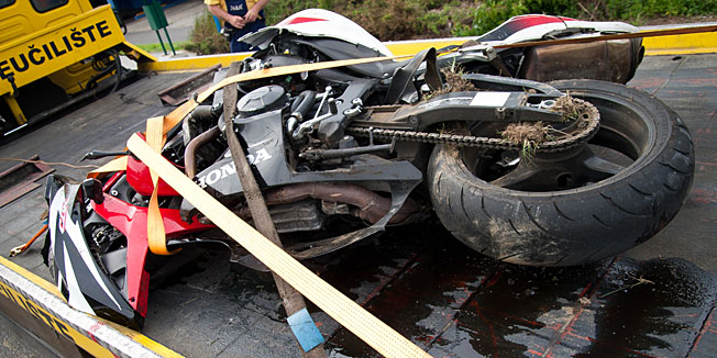 Zagreb, 060512.Prometna nesreca na krizanju Nehajske i Slavonske u kojoj je poginuo vozac motora.Foto: Ivan Klindic / CROPIX