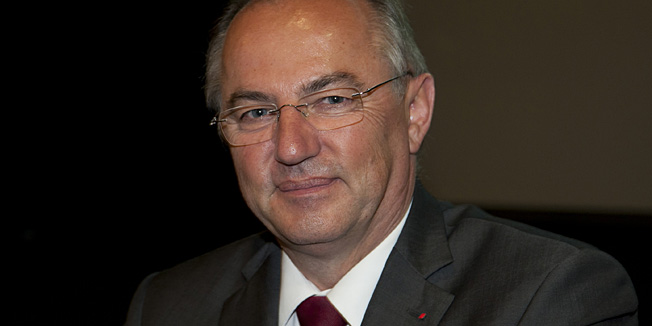 Split, 280513.Kazaliste lutaka.Veceras je odrzana tribina pod nazivom Kako ce ulazak Hrvatske u europsku uniju utjecati na zemlje Zapadnog Balkana.Na fotografiji: Josip Juratovic, zastupnik u Bundestagu.Foto: Vojko Basic / CROPIX