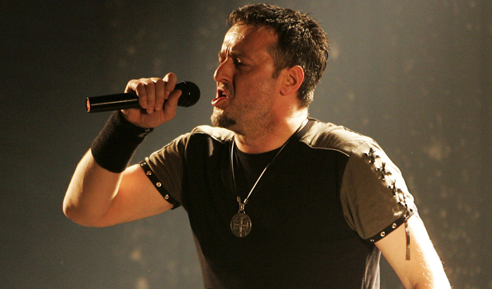 Osijek, 071208.Sportska dvorana Zrinjevac u Osijeku,koncert Thompsona pred par tisuca posjetitelja bilo je zabranjeno fotografirati.Foto: Vlado Kos / CROPIX