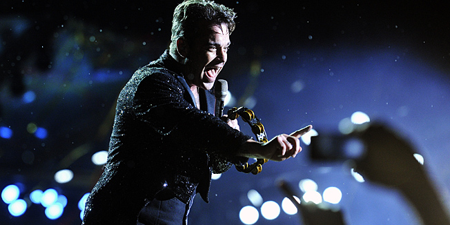 Zagreb, 130813.Koncert britanskog pop pjevaca Robbieja Williamsa u sklopu turneje Take The Crown na maksimirskom stadionu.Foto: Boris Kovacev / CROPIX