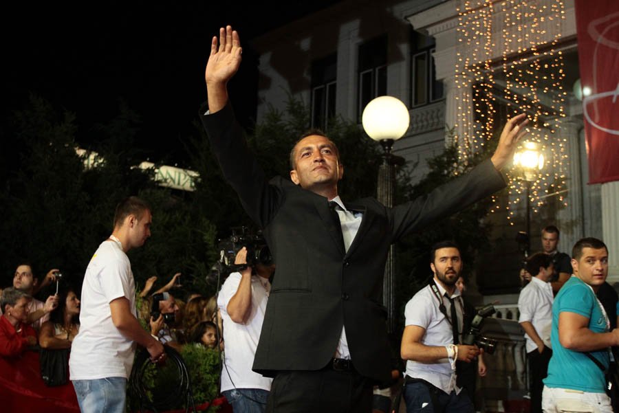 Sarajevo, 160813.U Sarajevu je svecano otvoren 19. Sarajevo film festival. Prve veceri, ispred Narodnog kazalista Sarajevo, publika pozdravila ekipu filma 