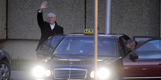 Zagreb, 030114.Zatvor Remetinec.Josip Perkovic je pusten iz Remetinca nakon sto je njegov odvjetnik, Anto Nobilo, podnio zalbu na odluku da mora biti u istraznom zatvoru do izrucenja Njemackoj. Perkovic je uhicen zbog sumnje za sudjelovanje u ubojstvu hrvatskog emigranta Stjepana Djurekovica.Foto: Damir Krajac / CROPIX