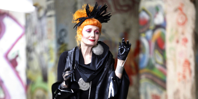 Rijeka, 140813.U prostoru Hartere (bivsa tvornica papira) snimljen je spot za duet Ljubav Josipe Lisac i rijecke indie pop grupe Quasarr u reziji Radislava Jovanova Gonza.Na fotografiji: Josipa Lisac.Foto: Tea Cimas / CROPIX