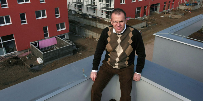 Zagreb, 010208. Odra, naselje O2. Ivic Pasalic gradi stanove. Novopeceni gradjevinar, Ivic Pasalic, proveo nas je kroz njegovo novo naselje u Odri. Foto: Elvir Tabakovic / CROPIX